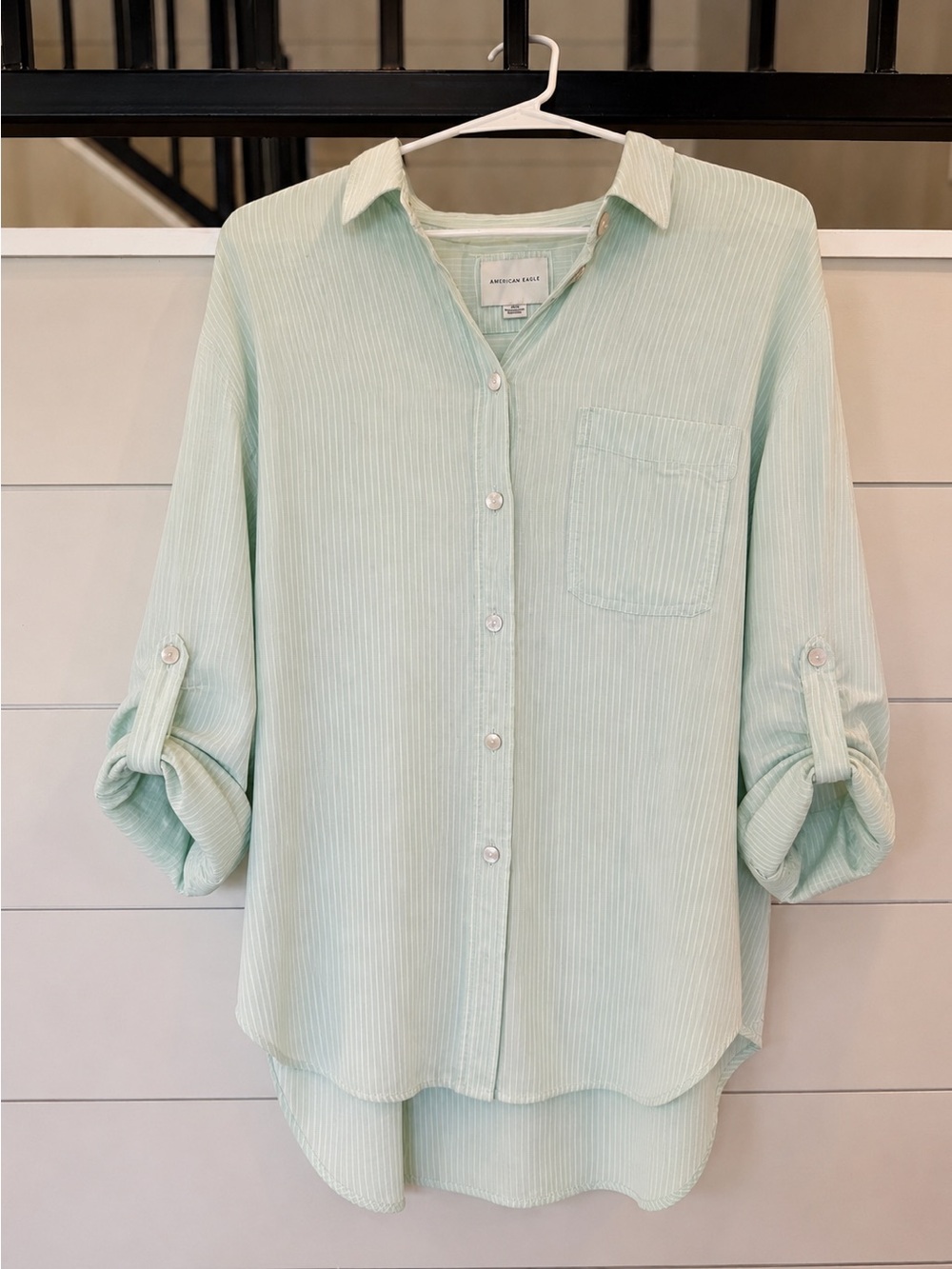 American Eagle Pinestripe Buttondown Shirt - Mint / White